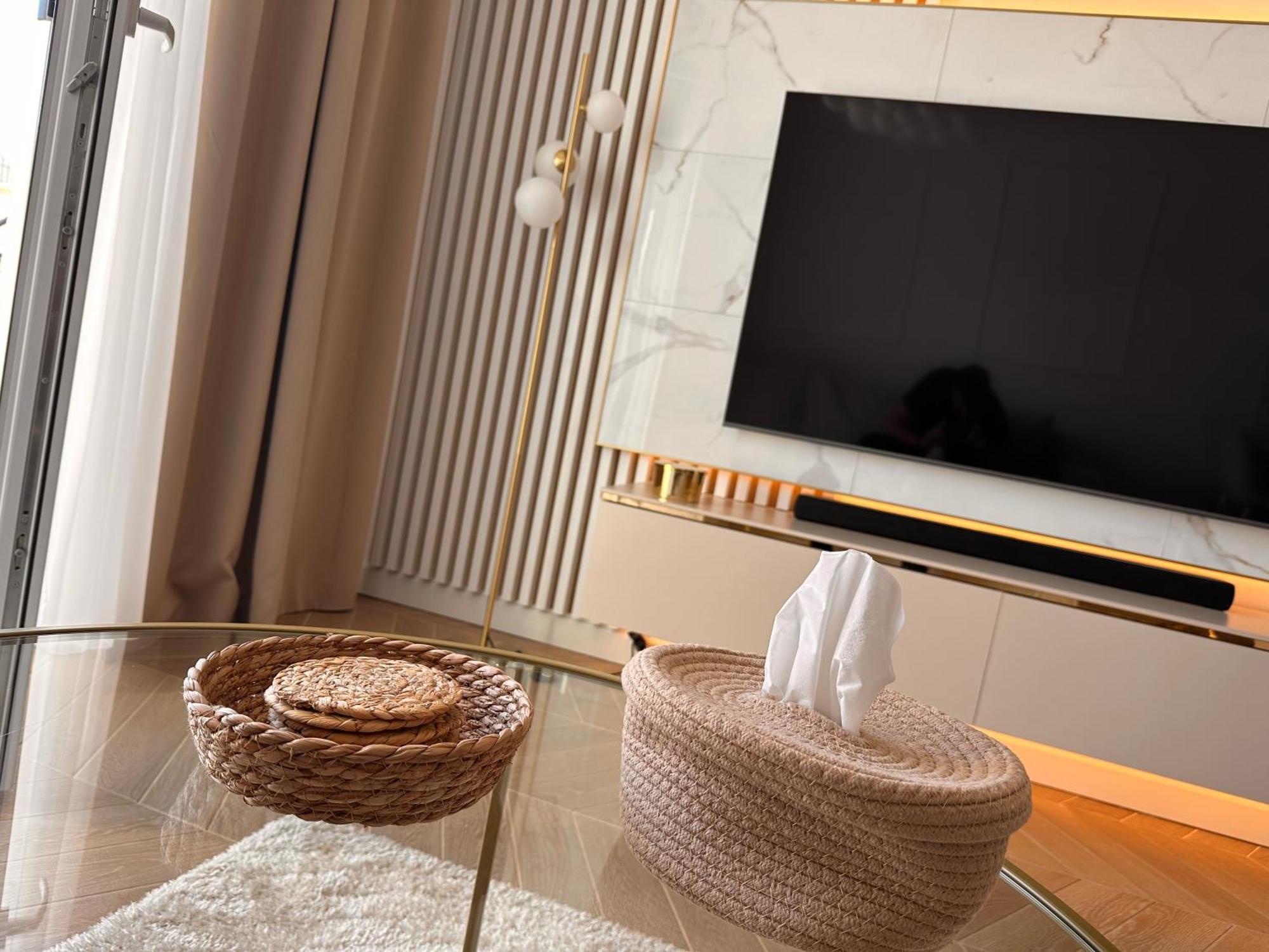 Apartament Paryska Jelenia Góra Exteriör bild